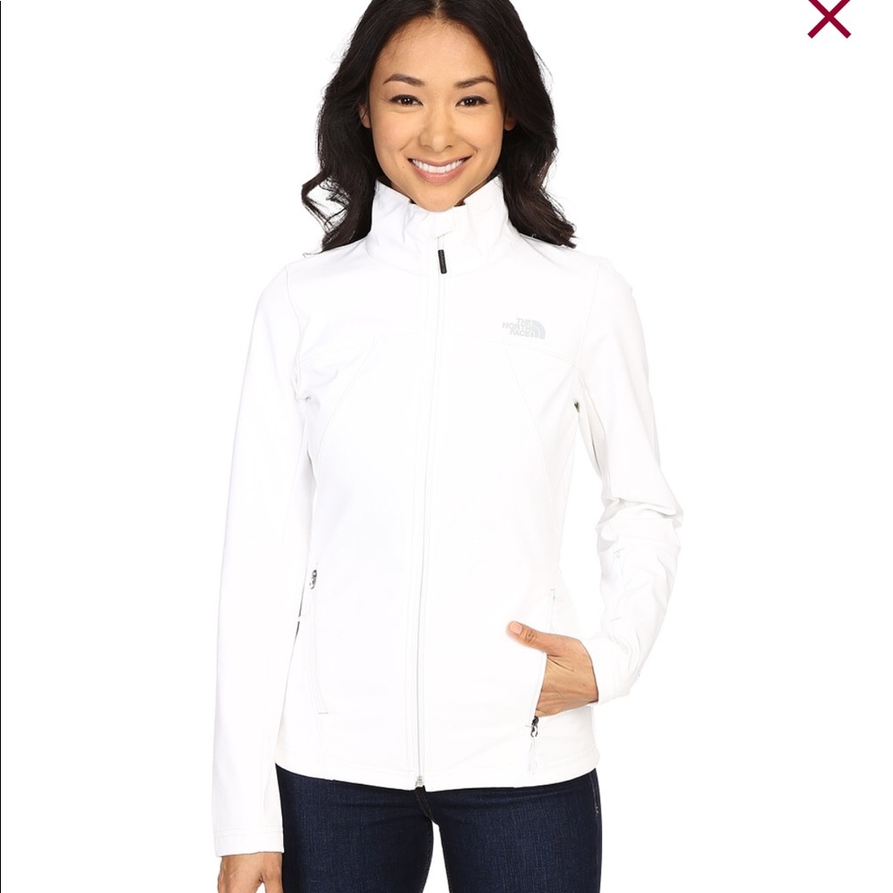BRAND NEW white north face apex jacket- large